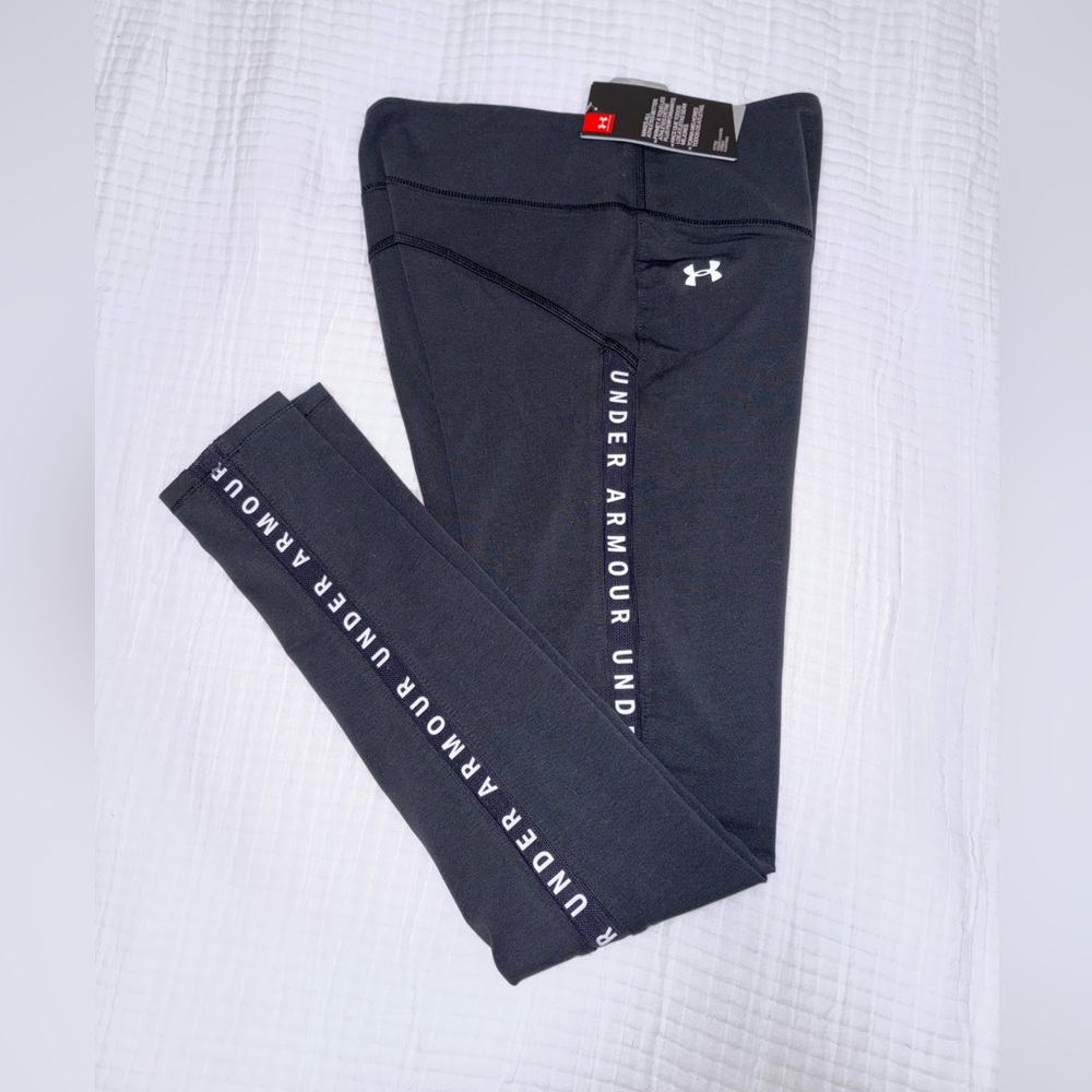 *NWT* Under Armour Athletic Leggings